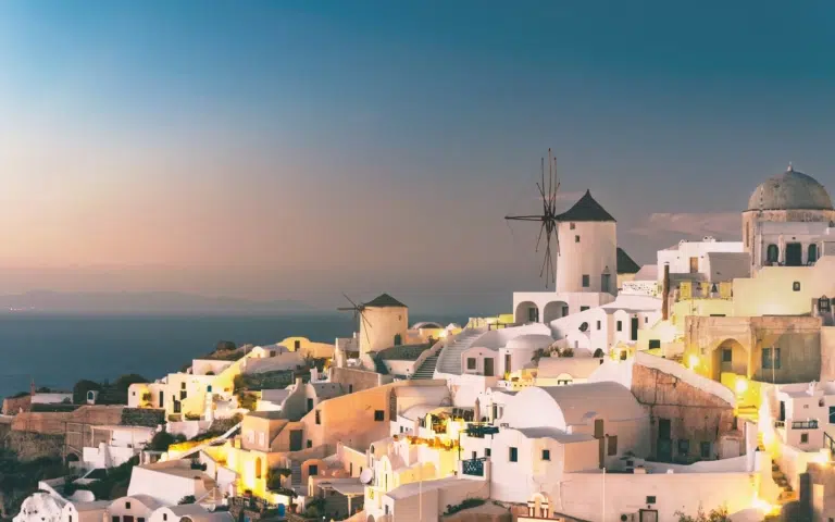 Santorin, Paros et  Antiparos : le triangle familial  - Grèce | Sur mesure